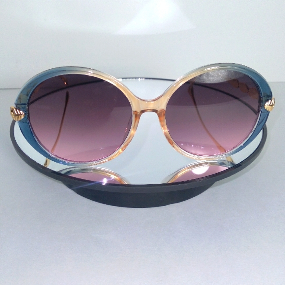 It's A New Day Blue Round Sunglasses - Picture 4 of 10